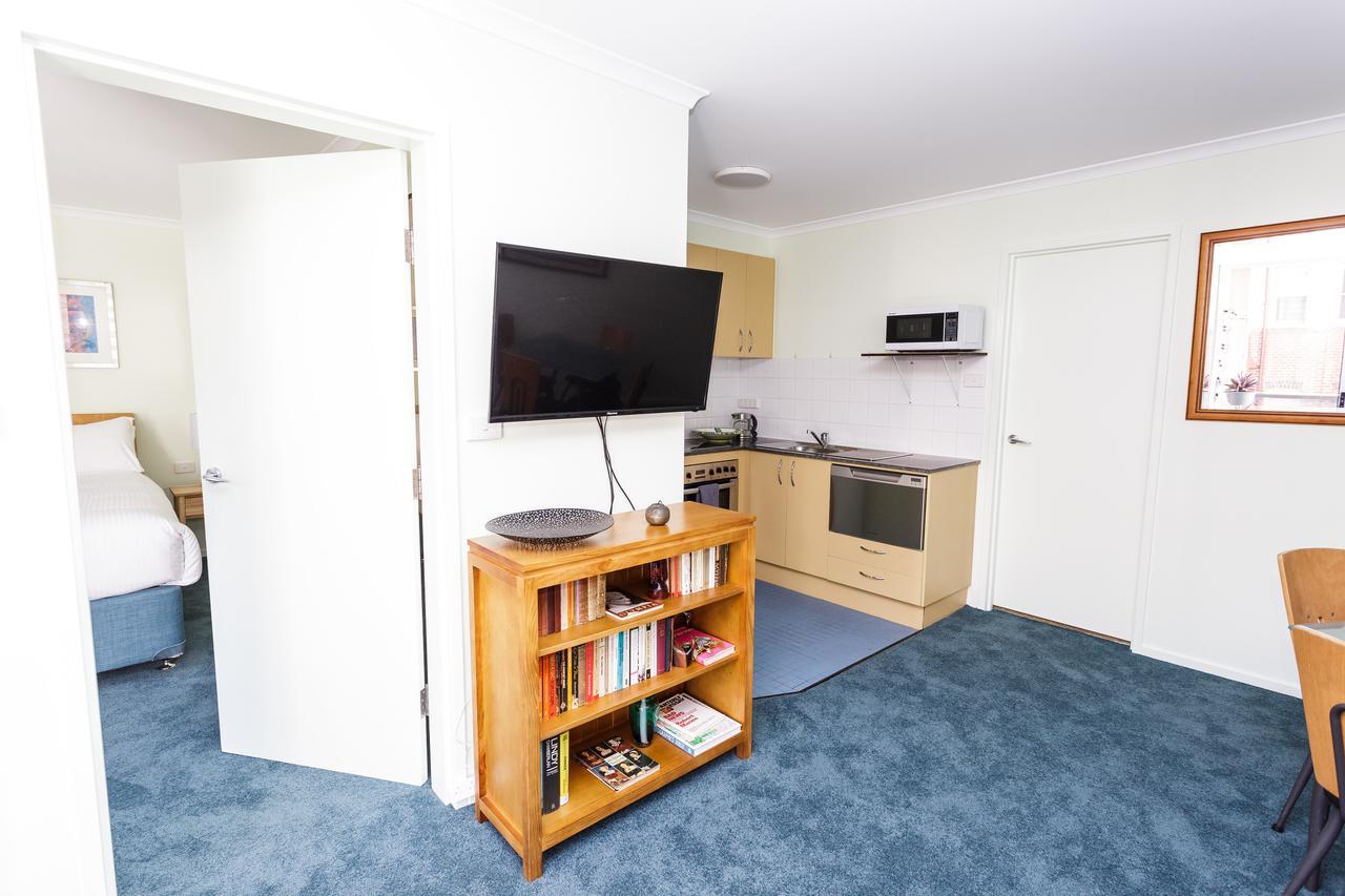 Inner City Chippendale Apartment Sydney